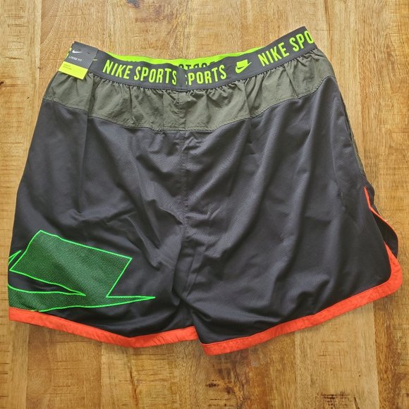 sport nike shorts